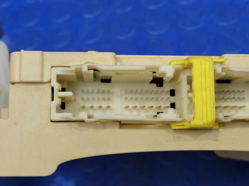 2015 Toyota Camry Cabin Fuse Box