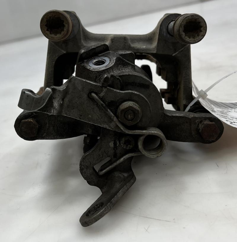 2015 Volkswagen Passat Caliper