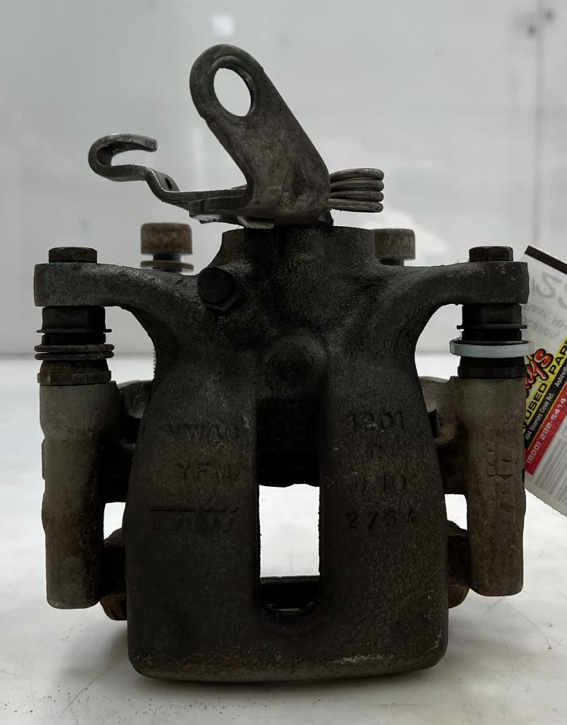 2015 Volkswagen Passat Caliper