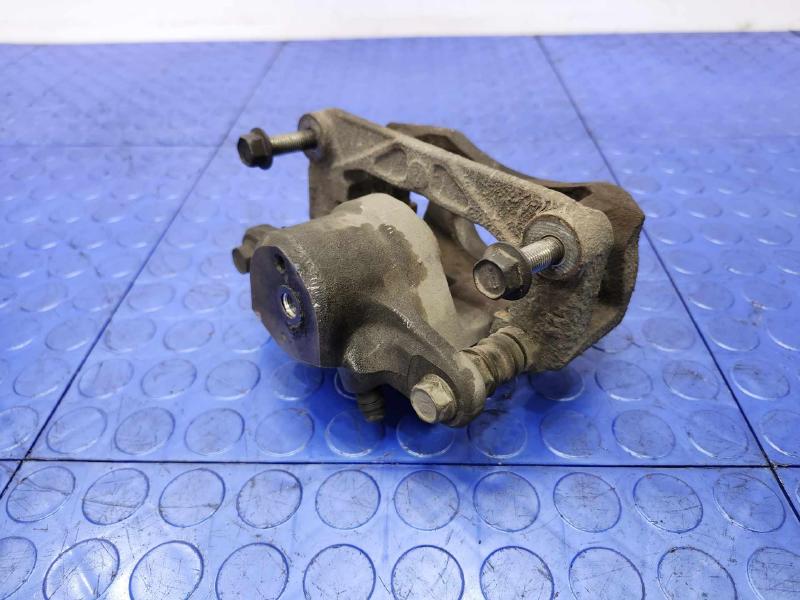 2015 Subaru Forester Caliper