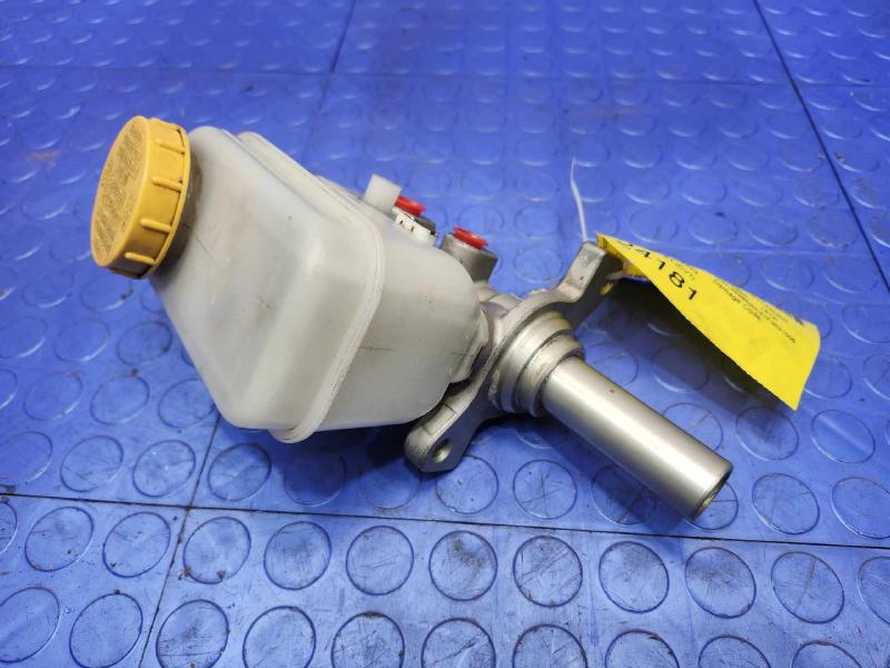 2015-2017 Subaru Outback Legacy 2.5L CVT Brake Master Cylinder Assembly OEM 26449FJ010