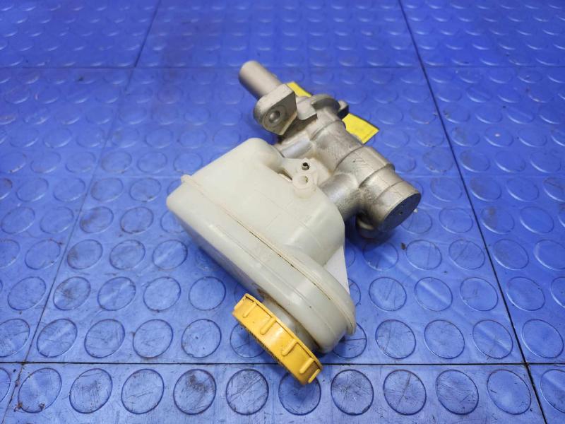 2015-2017 Subaru Outback Legacy 2.5L CVT Brake Master Cylinder Assembly OEM 26449FJ010