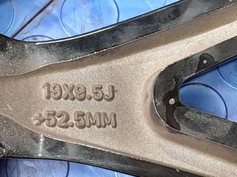 2016 Ford Mustang Wheel