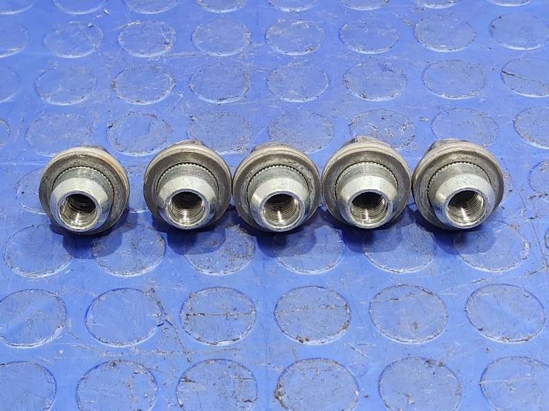 2014 Nissan Maxima Lug Nuts