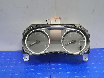 2023 Nissan Versa Speedometer