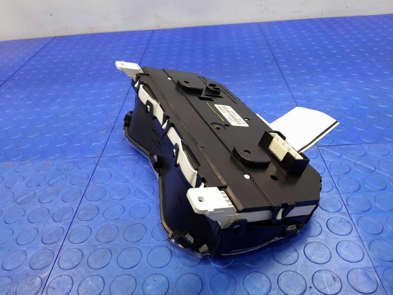 2023 Nissan Versa Speedometer