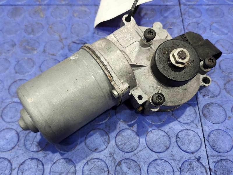 2012 Mercedes ML-Class Wiper Motor Front