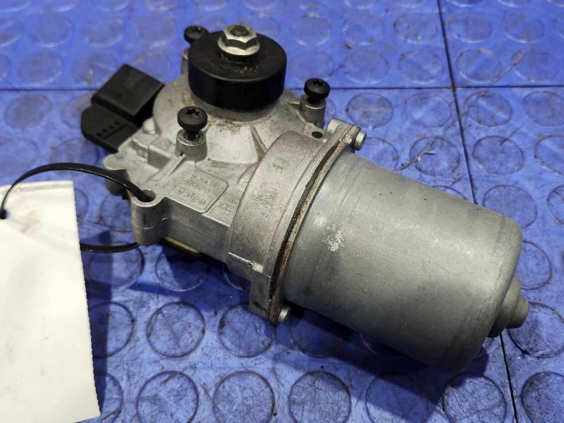 2012 Mercedes ML-Class Wiper Motor Front