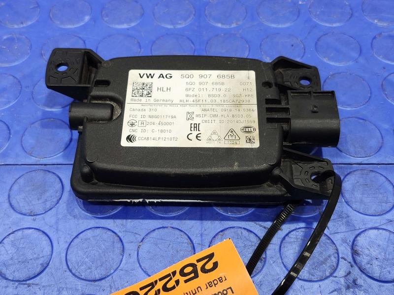 2018 Volkswagen Passat Camera/Projector