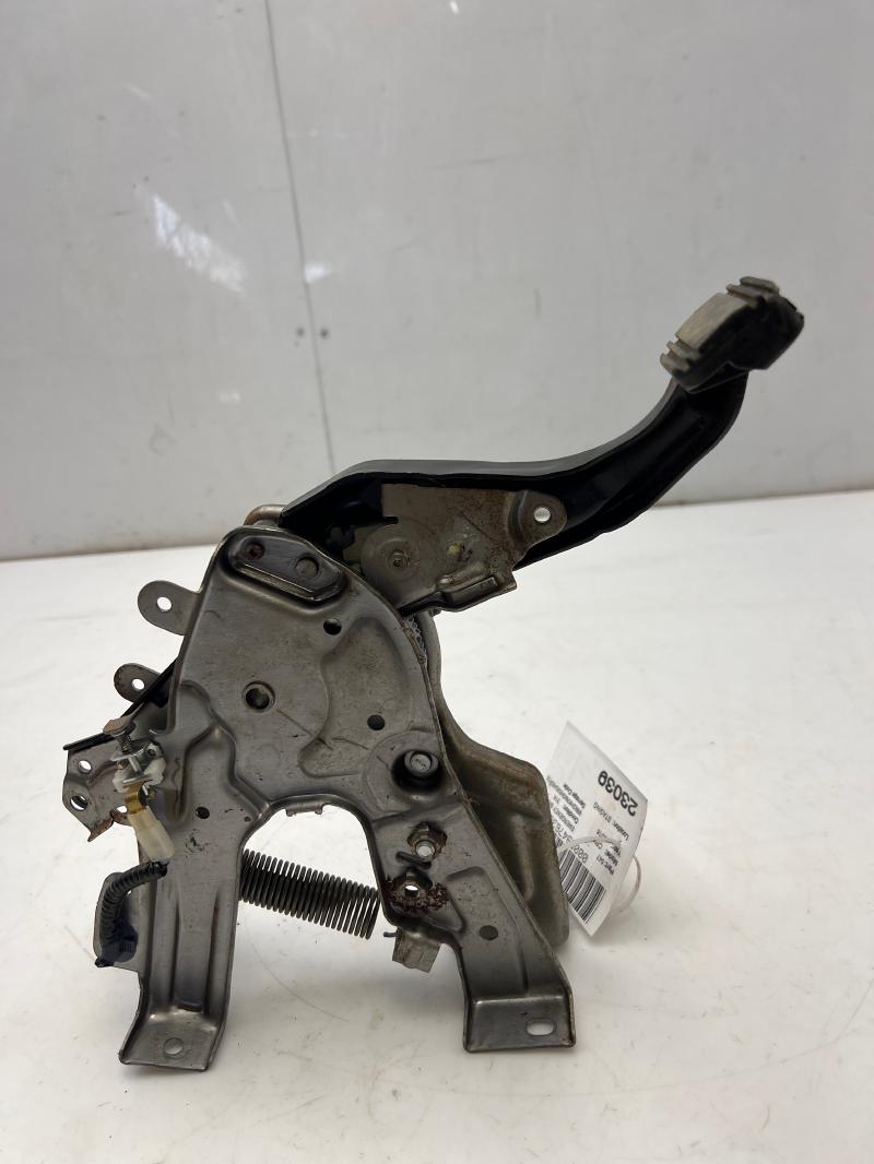 2012 - 2016 Honda CRV Parking Brake Foot Pedal Assembly OEM 47100-T0A-A71
