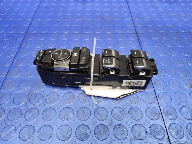 2016 Kia Sedona Door Switch Front