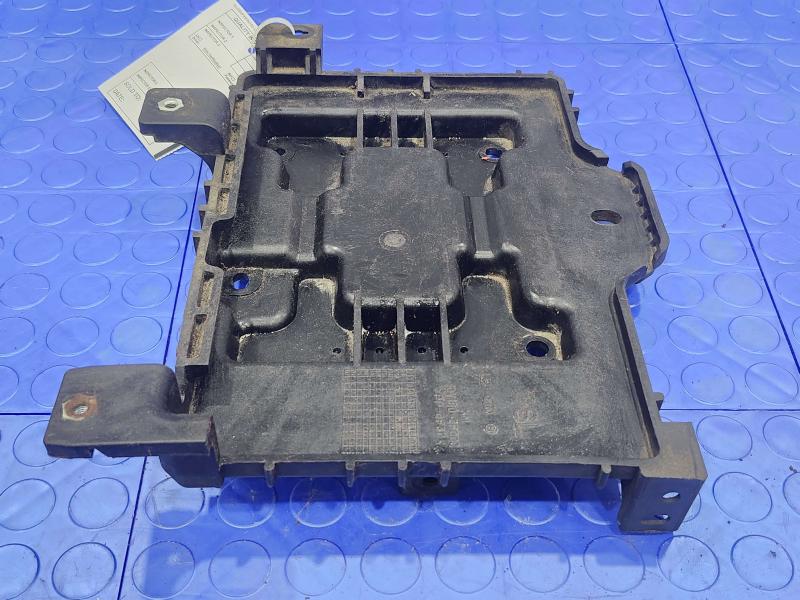 2011 Kia Sorento Battery Tray