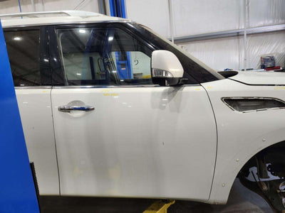 2011 Infiniti QX56 Front Door