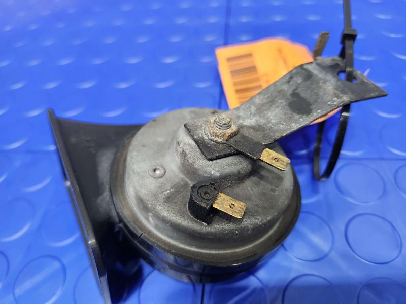 2011-2024 infiniti QX56 QX80 Low Note Horn Assembly Genuine OEM 256201V80A