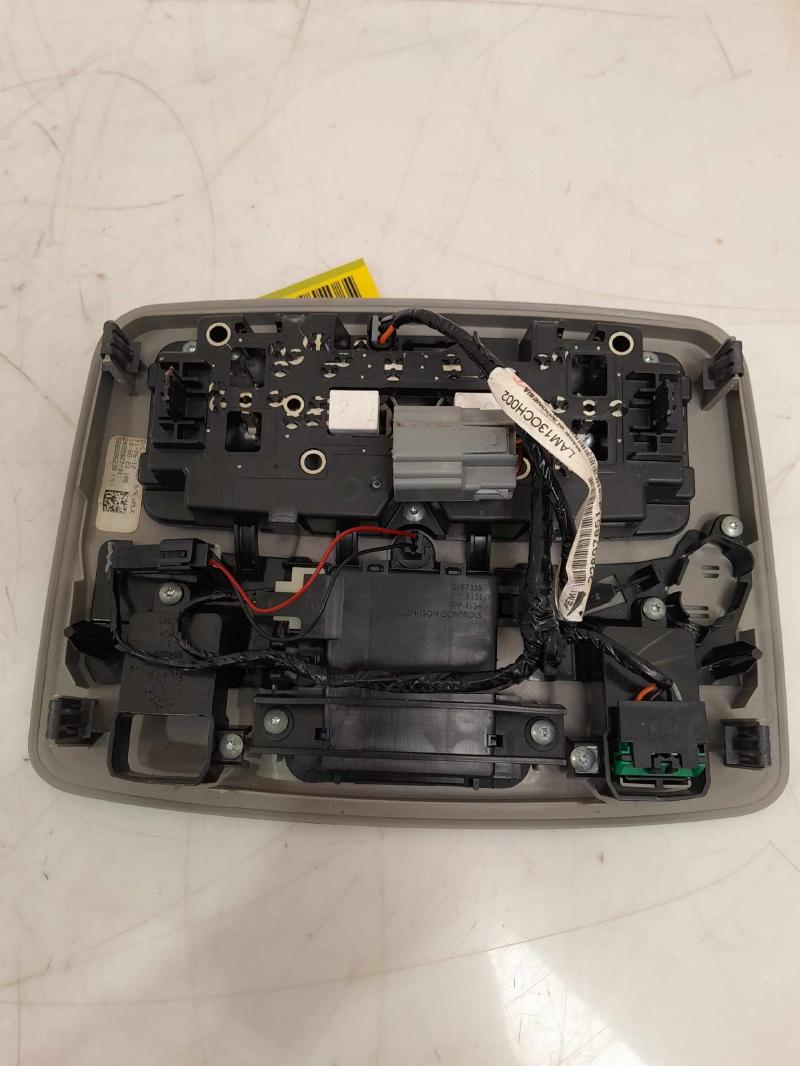 2013 Chevrolet Traverse Front Console