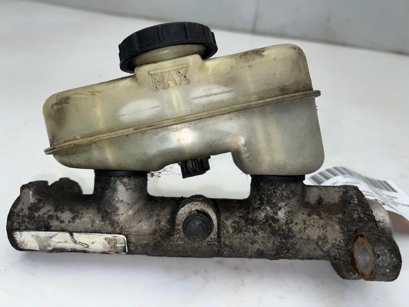 2001 - 2011 Ford Crown Victoria Brake Master Cylinder w/o Trac Cntrl OEM 6W1Z2140BA