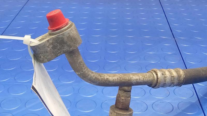 2005 Chevrolet Silverado 1500 Air Conditioner Hose