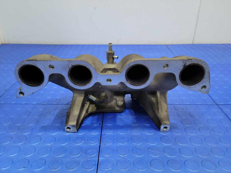 1997 Mazda B2300 Intake Manifold