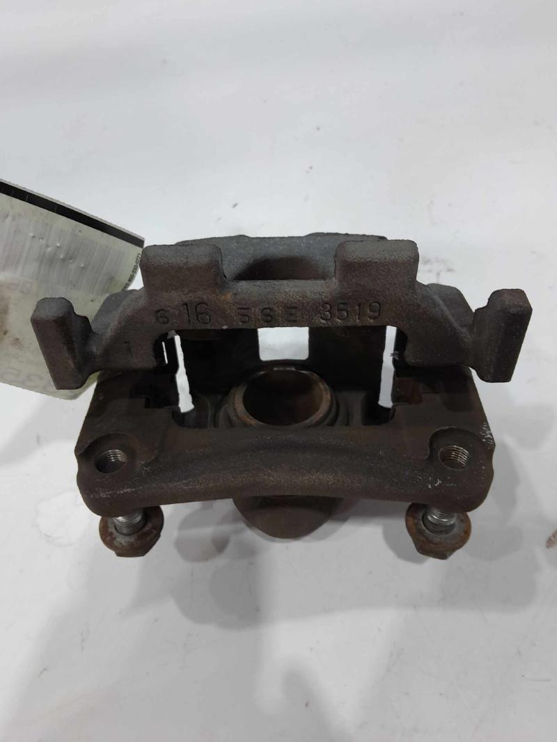 2015 Nissan Pathfinder Caliper