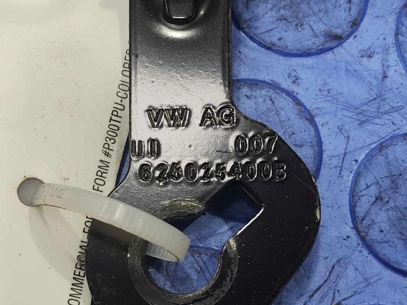 2015 Volkswagen Golf Front Seat Belt