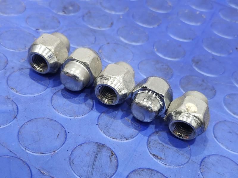2022 Hyundai Sonata Lug Nuts