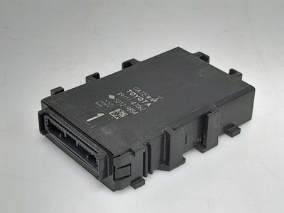 2016-2018 Toyota Prius 1.8L Network Gateway Control Module Genuine OEM 8911147062