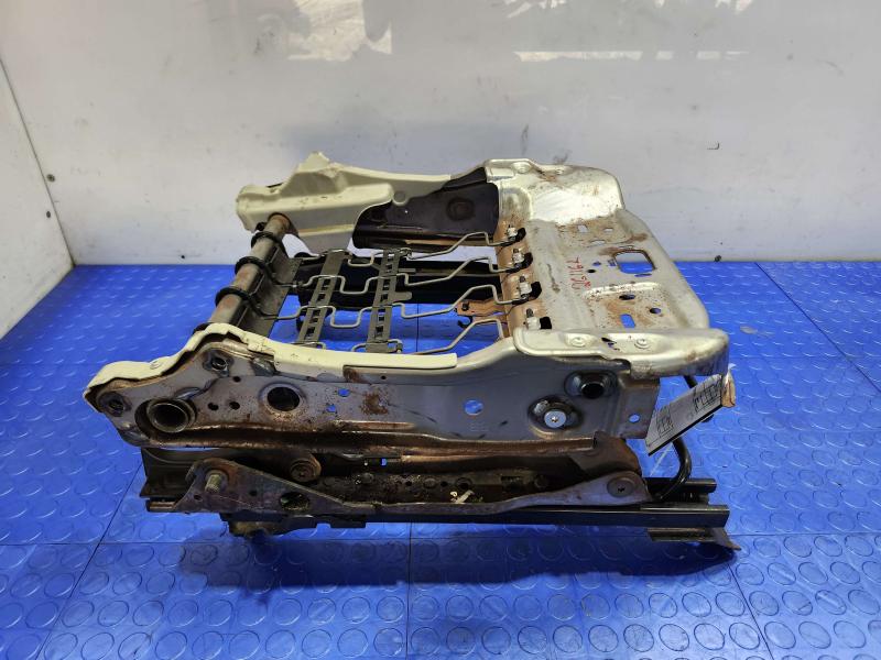 2013 Subaru Crosstrek Seat Track