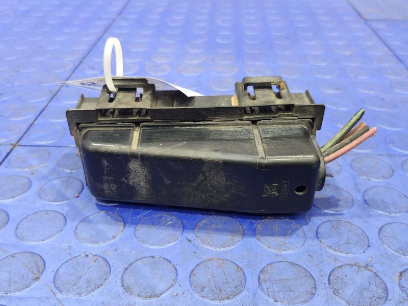 2004 Ford Explorer Engine Fuse Box