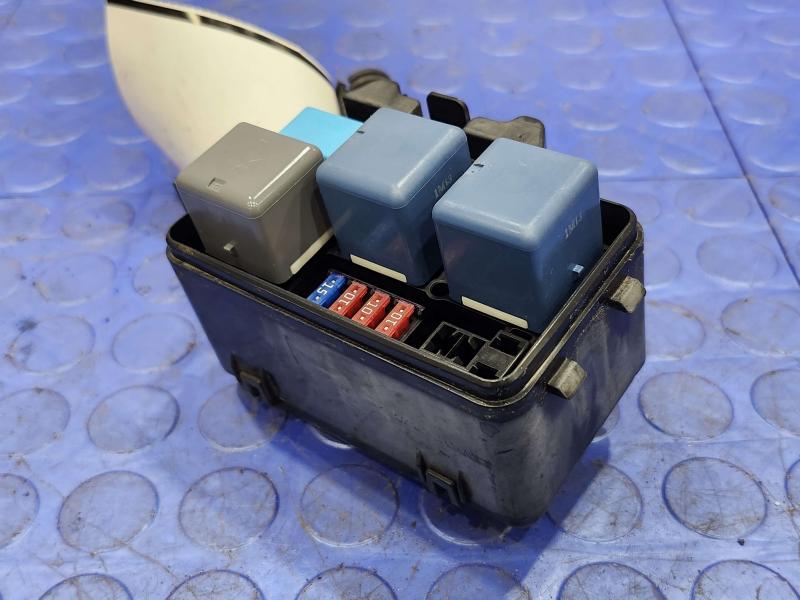 2010 Lexus RX350 RX450H Engine Fuse Box