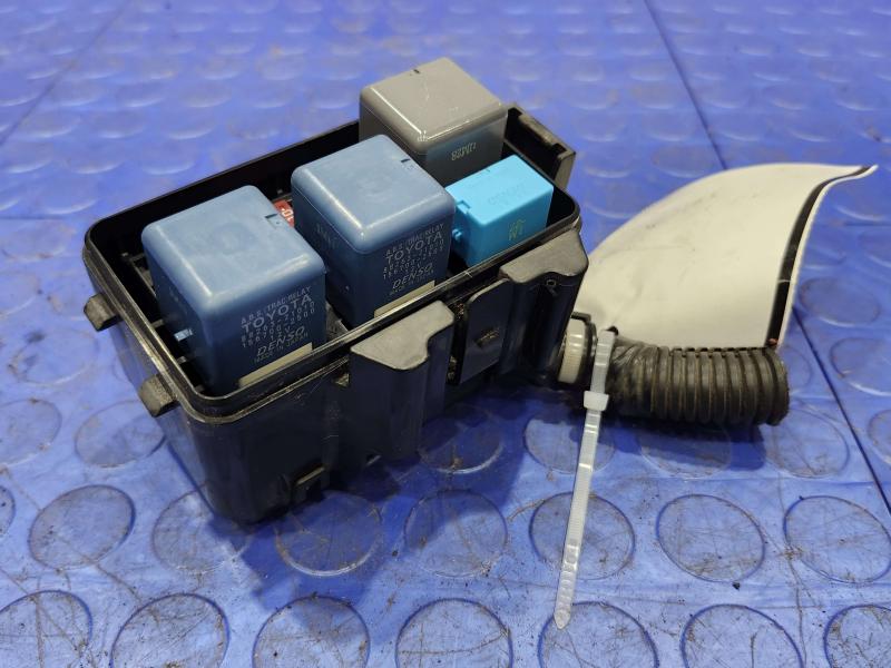 2010 Lexus RX350 RX450H Engine Fuse Box