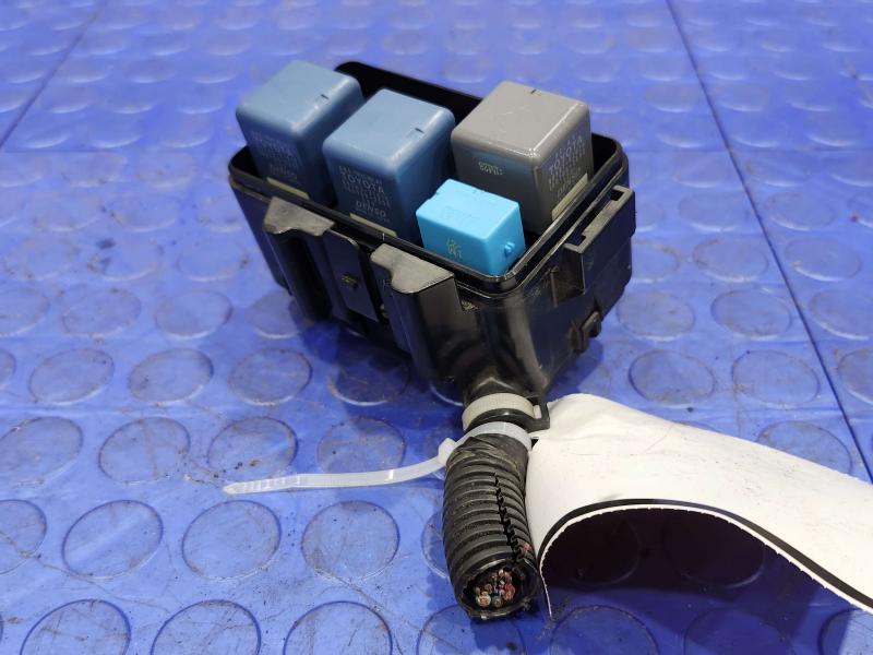 2010 Lexus RX350 RX450H Engine Fuse Box
