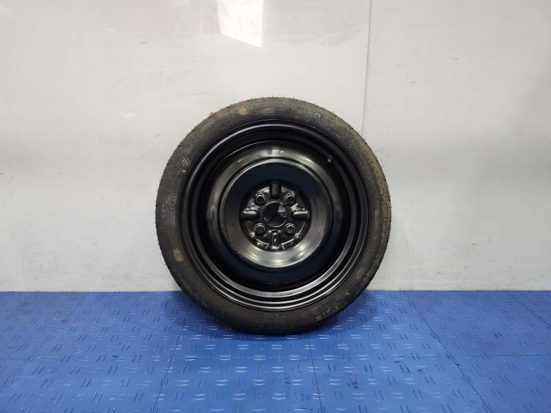2013 Toyota Yaris Wheel