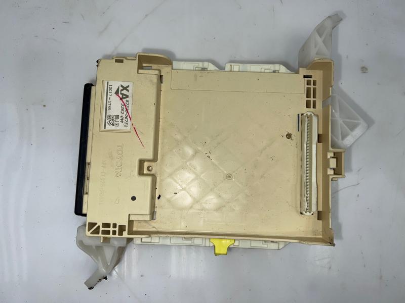2013 Toyota Camry Cabin Fuse Box