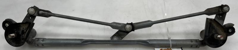 2011 - 2015 Kia Sorento Windshield Wiper Linkage OEM 981201U000