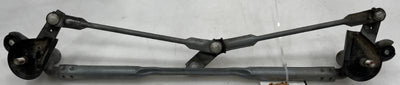 2011 - 2015 Kia Sorento Windshield Wiper Linkage OEM 981201U000