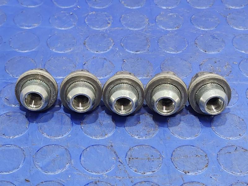 2014 Nissan Maxima Lug Nuts