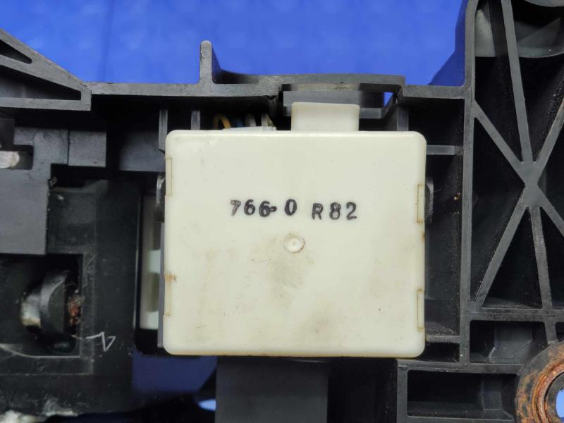 2007-2010 Toyota Camry Automatic Gear Shifter Assembly Genuine OEM 33560-06050