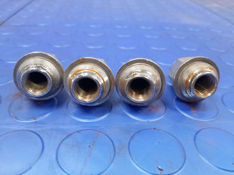 2021 Kia Rio Lug Nuts