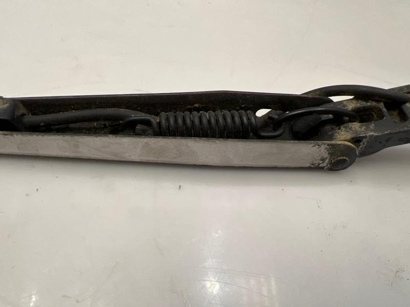 1999 Chevrolet Silverado 1500 Wiper Arm