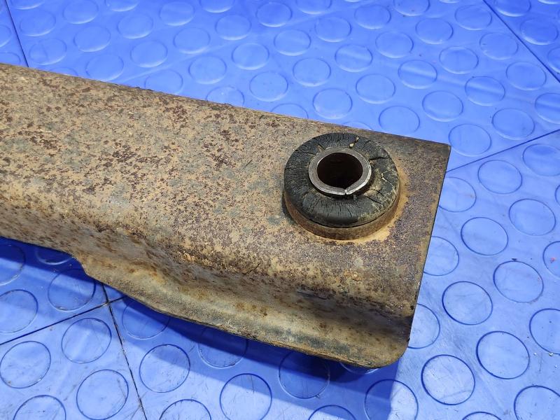 2005 Ford F-350 Super Duty Lower Control Arm Front