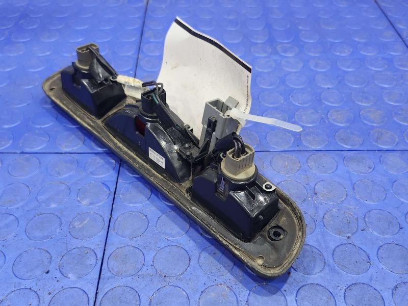 2013 Ford F-250 Super Duty 3Rd Brake Light Avoidance Lamp