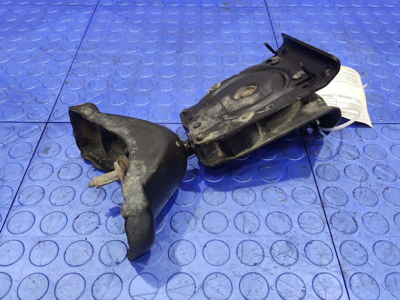 2017 Chevrolet Silverado 2500 Spare Tire Hoist
