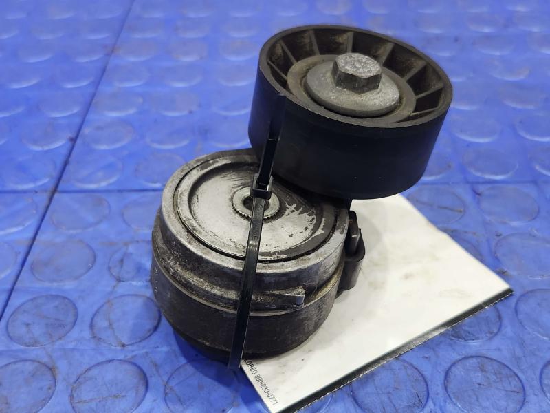 2011 Maserati Quattroporte Engine Belt Tensioner