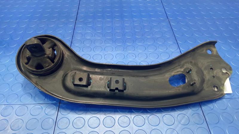 2017 Kia Sorento Lower Control Arm Rr