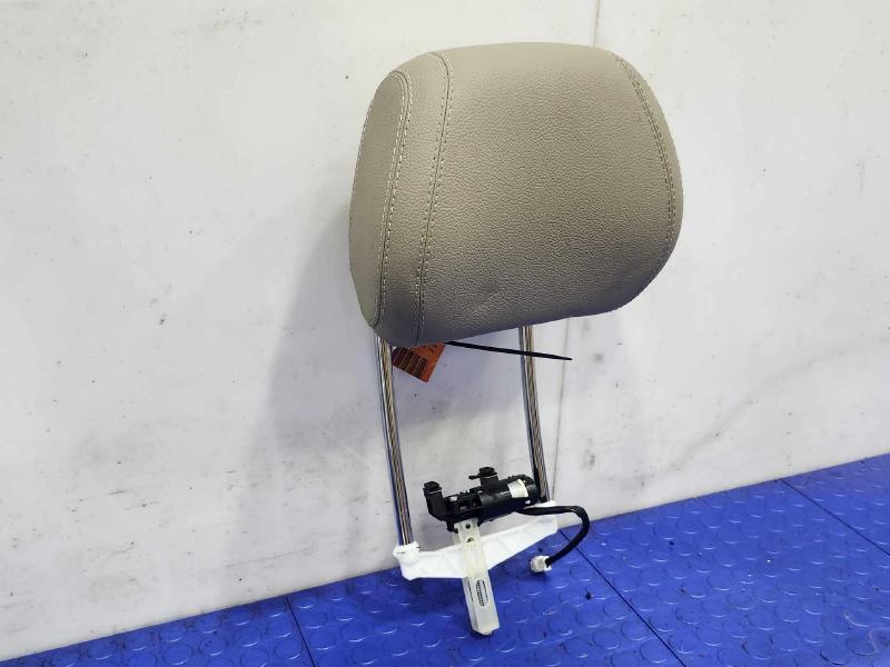 2012 Mercedes ML-Class Headrest