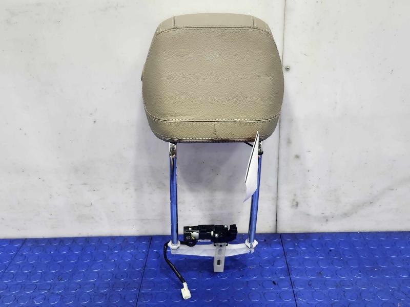 2012 Mercedes ML-Class Headrest