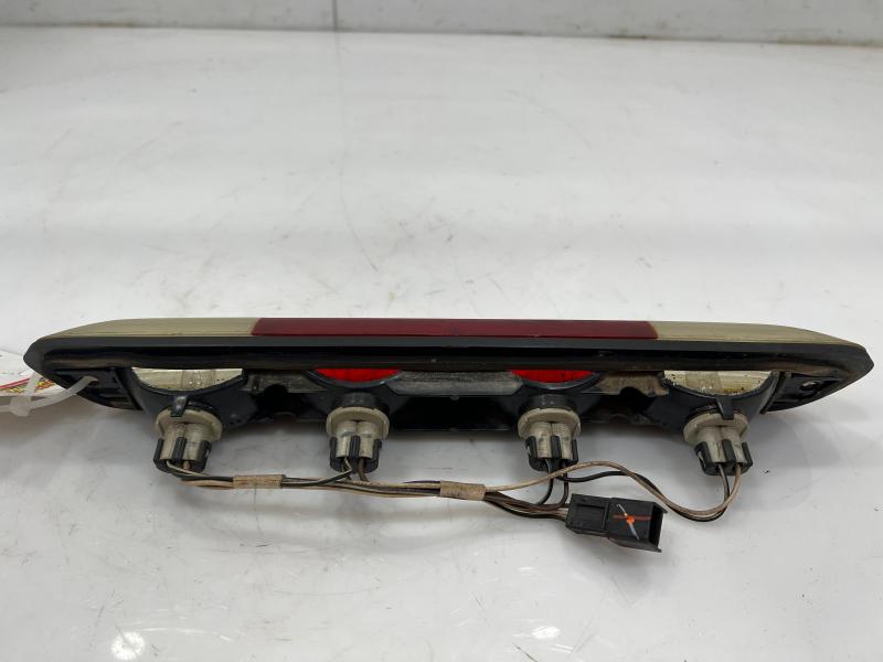 2004 Chevrolet Colorado 3Rd Brake Light Avoidance Lamp