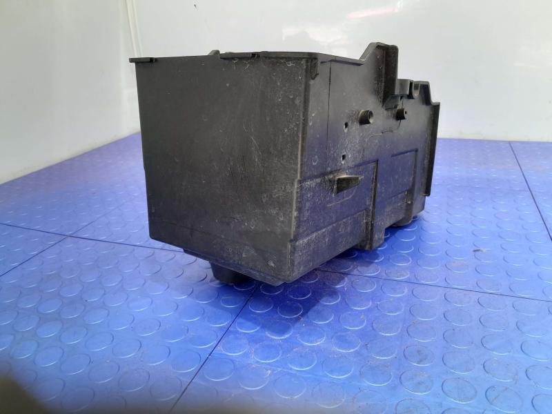2015-2018 Ford Focus Battery Tray Holder Genuine OEM Part CV6Z10732F