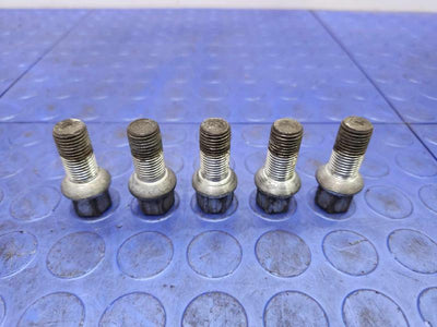 2013 Volkswagen Jetta Lug Nuts