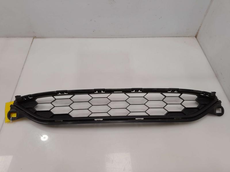 2016-2018 Honda HR-V Lower Center Bumper Grille Genuine OEM Part 71103T7JH00
